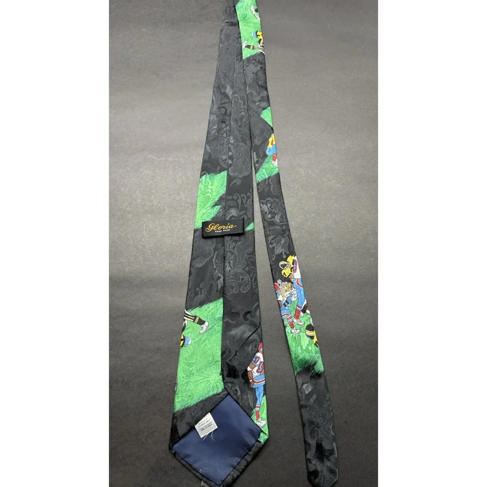 GLORIA BRAND--FOOTBALL NECK TIE‎ (LOOK)